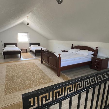 Sara Apartments Плав Екстер'єр фото